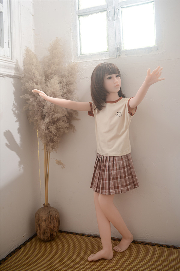 tiny sex doll