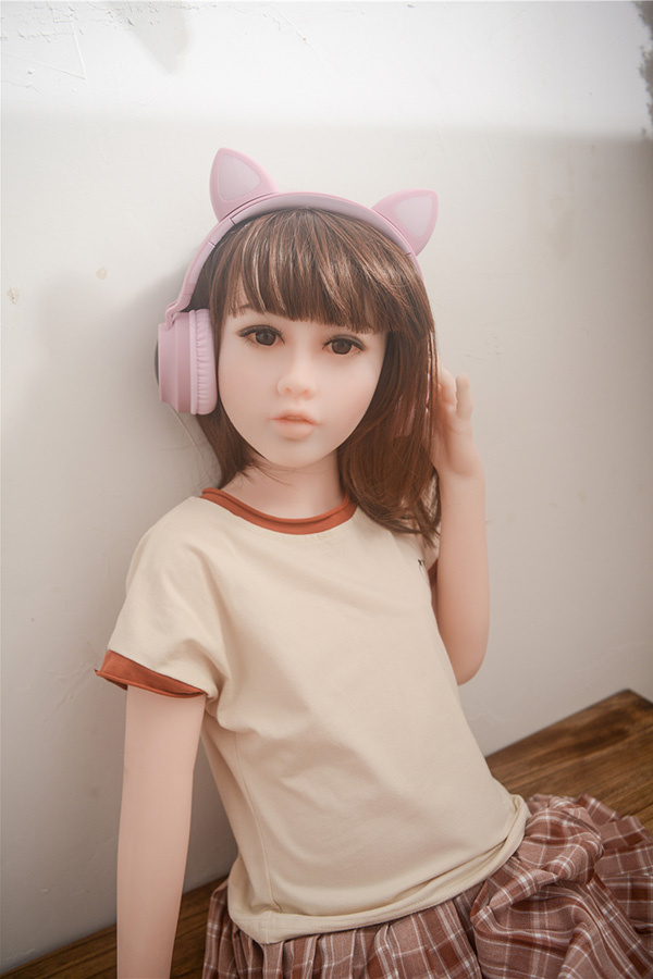 tiny sex doll
