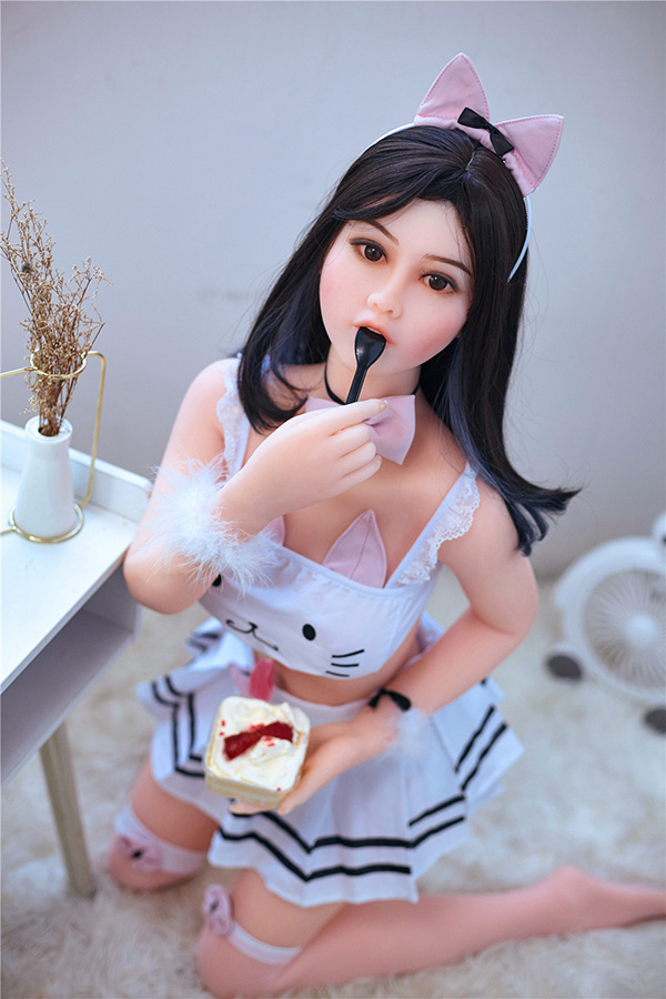 D04036-06 real annabelle doll