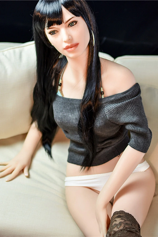 Grosse Brueste Sexpuppen