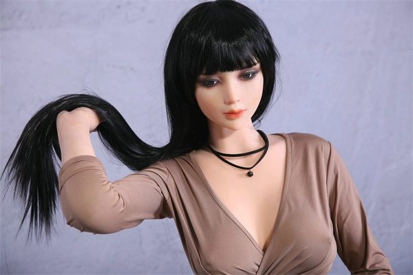 Große Brüste Sexpuppen