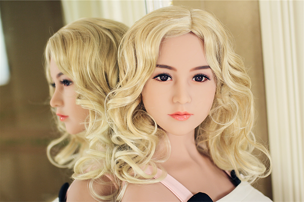 Teen Sex Doll