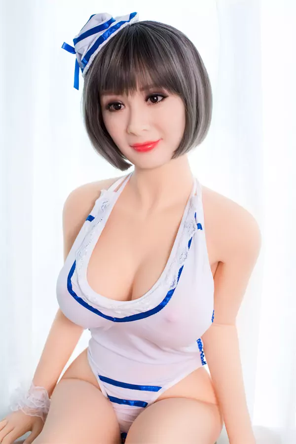 Sexy kurzes Haar riesige Titten Sexpuppe