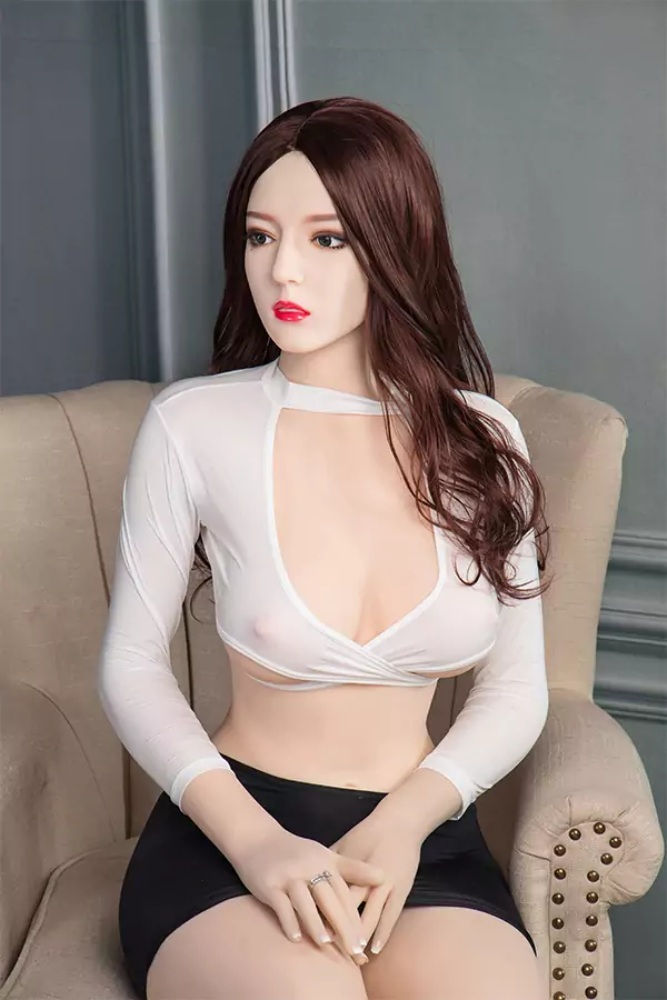 Asiatische echte riesige Titten Sexpuppe