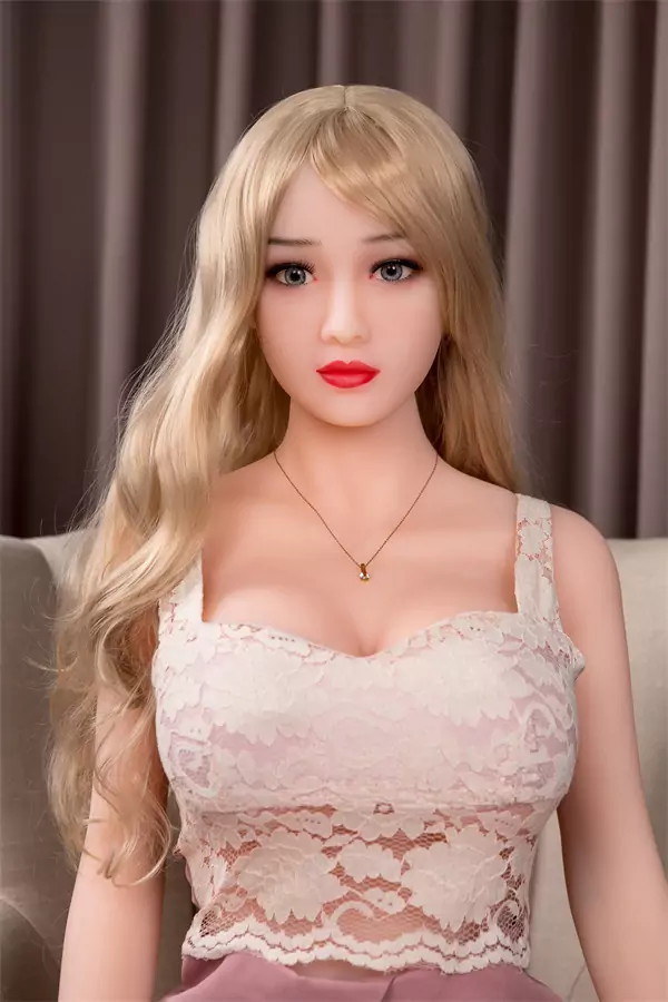 Asiatische Sexpuppen
