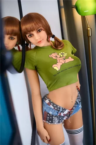sexy schlanke sportliche teen Sexpuppe