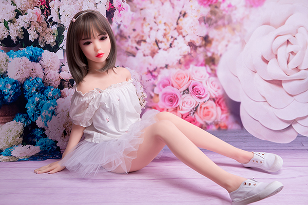 Kurzes Haar Japanisch niedliche kleine Puppe Bild