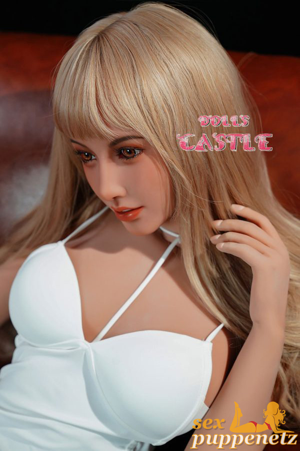 realistic sex doll